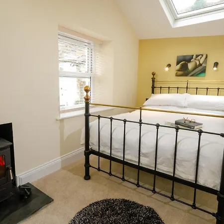 Anns Cottage,